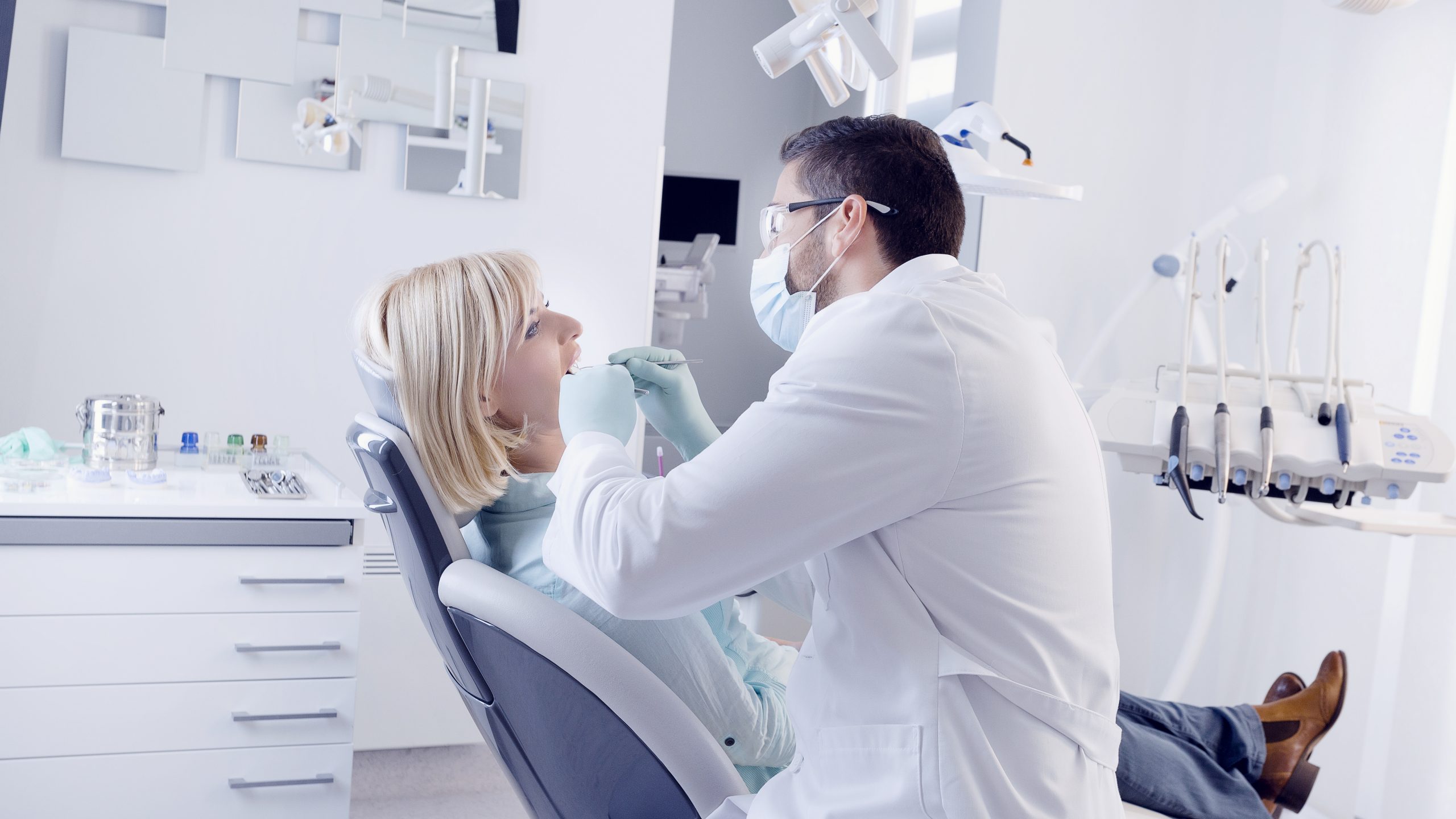 Dentist in La Crescenta, CA
